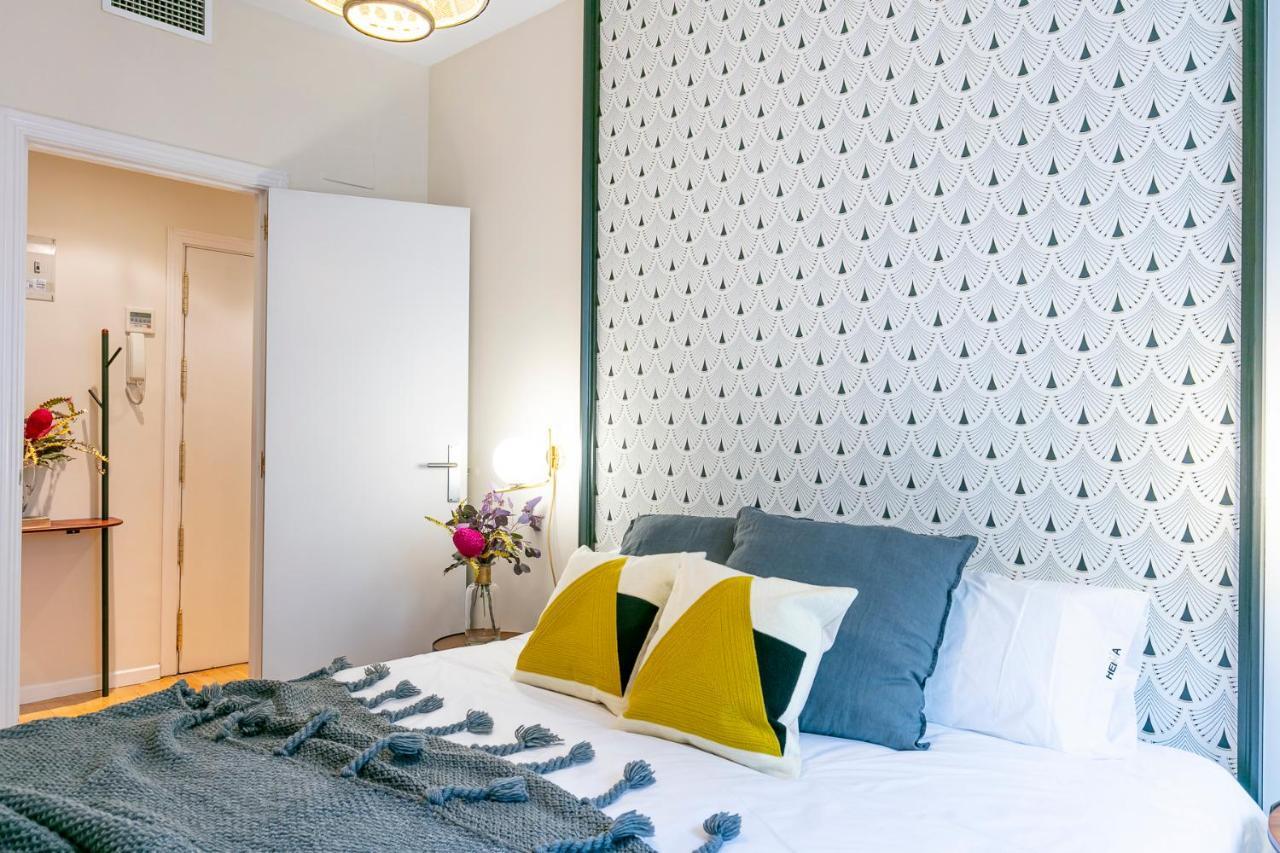 Luxury Belmont Puerta Del Sol Apartment Мадрид Екстериор снимка