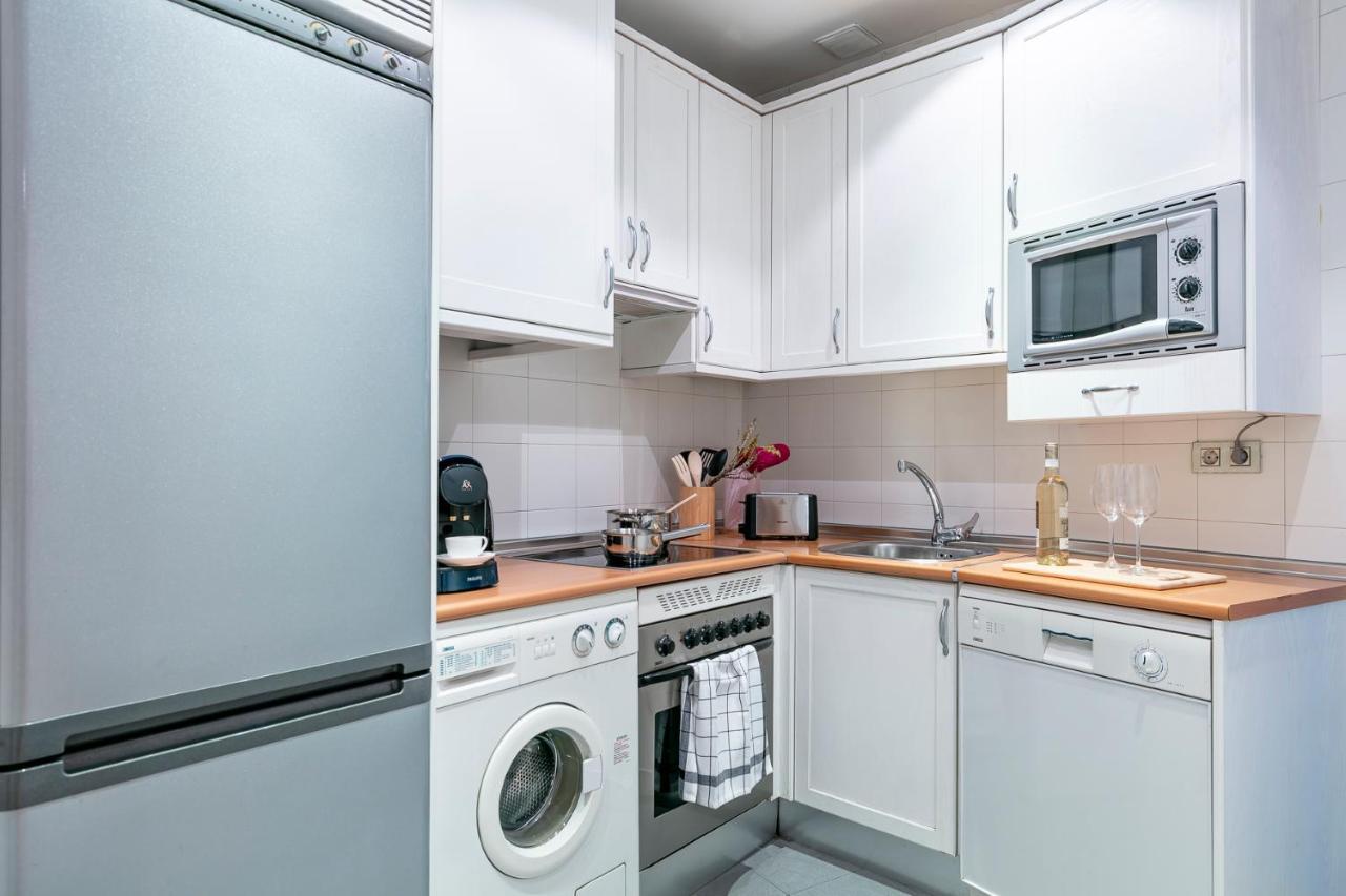 Luxury Belmont Puerta Del Sol Apartment Мадрид Екстериор снимка