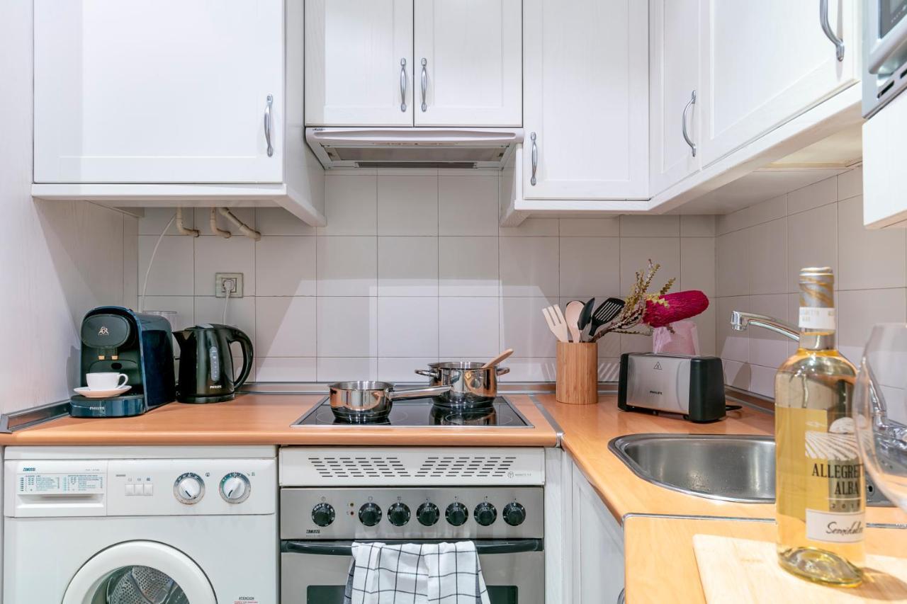 Luxury Belmont Puerta Del Sol Apartment Мадрид Екстериор снимка